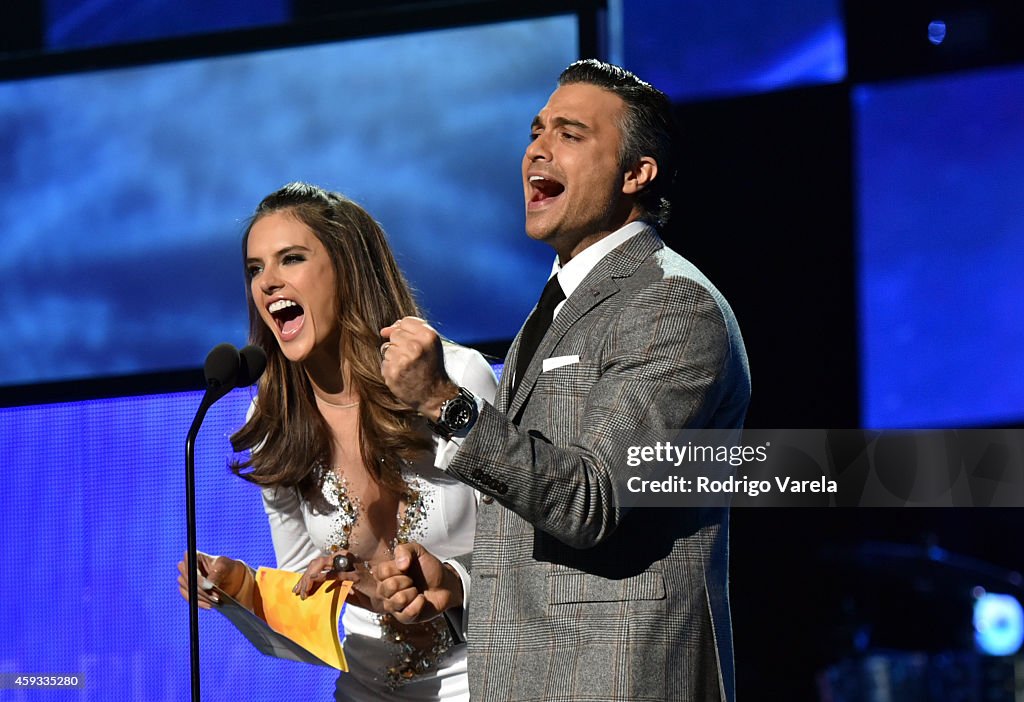 15th Annual Latin GRAMMY Awards - Show