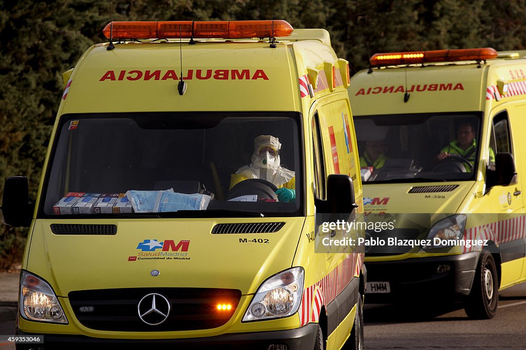 Doctor Arrives In Madrid After Possible Contamination From Ebola Patient In Mali