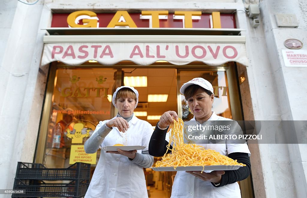 ITALY-GASTRONOMY-PASTA-THEME-FOOD