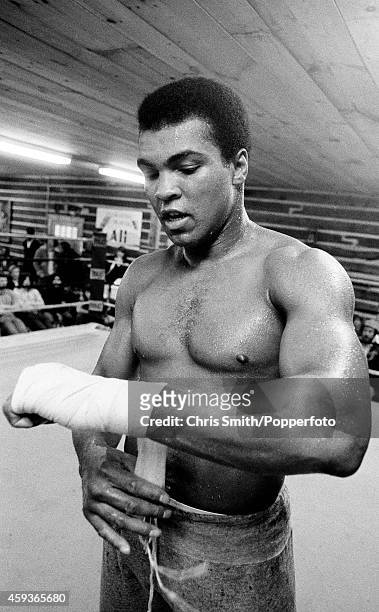 Muhammad Ali during a training session for his second fight against Joe Frazier at Deer Lake, Pennsylvania on 24th January 1974. (Photo by Chris...