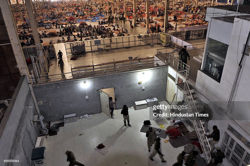 Police Evacuate The Satlok Ashram Of Godman Rampal