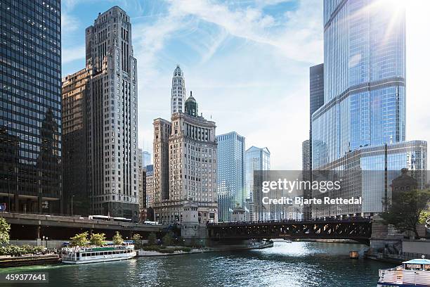 chicago river - illinois stockfoto's en -beelden