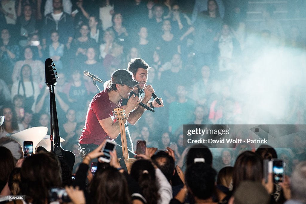 Enrique Iglesias Performs At Bercy In Paris