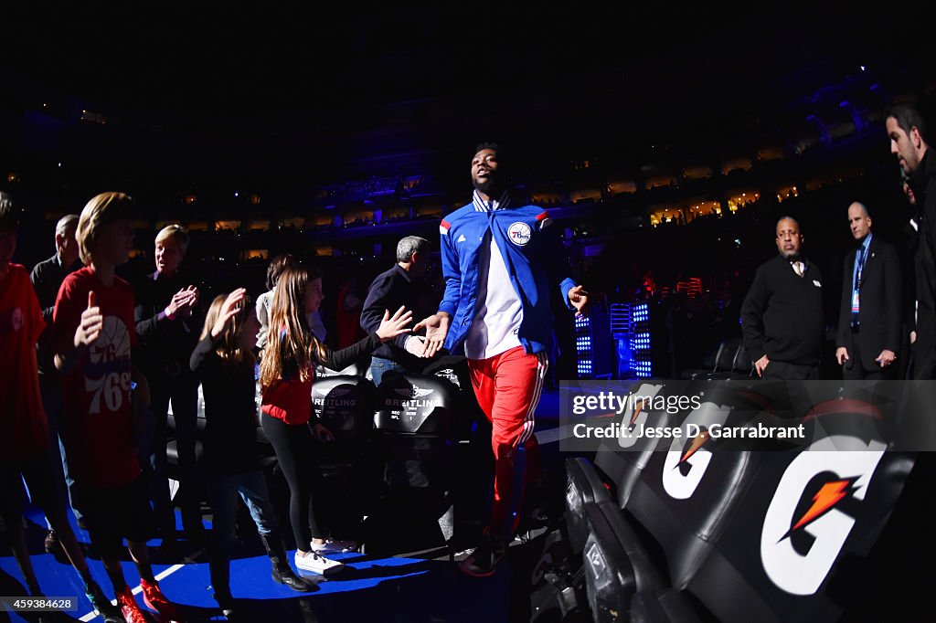 Phoenix Suns v Philadelphia 76ers