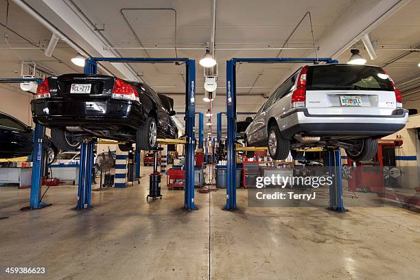 reparación de automóviles - plataforma-hidráulica fotografías e imágenes de stock