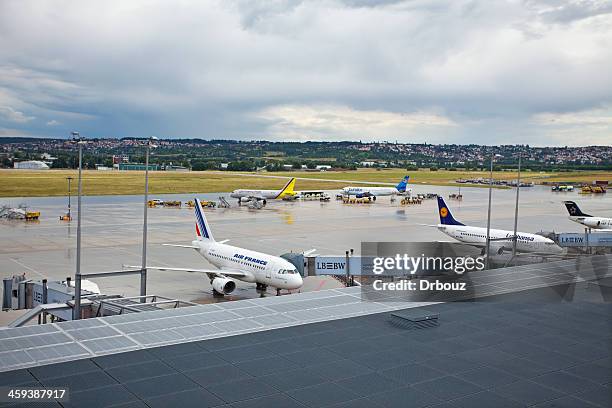 stuttgart airport - air france stock pictures, royalty-free photos & images