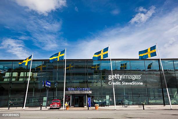 volvo museum von göteborg, schweden - volvo stock-fotos und bilder