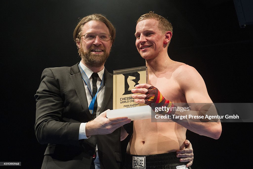 Middleweight World champion in chessboxing Sven Rooch and Iepe