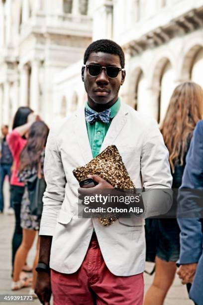 streetstyle in milan fashion week - fashion week bloggers stock pictures, royalty-free photos & images