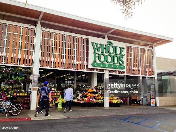 whole foods market, venice, california - whole foods stock-fotos und bilder