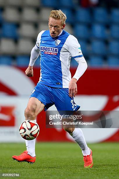 Mikael Forssell of Bochum runs with the ball during the Second Bundesliga match between VfL Bochum and VfR Aalen at Rewirpower Stadium on November...