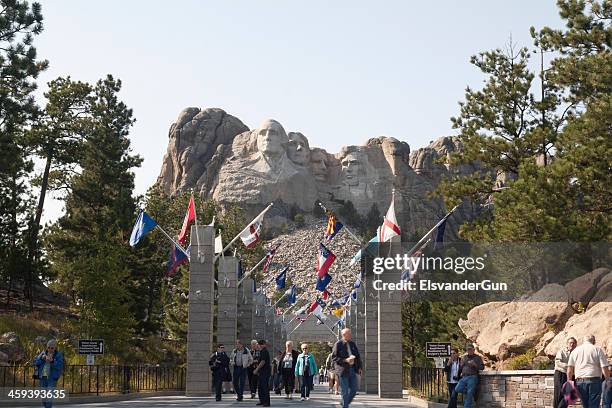 mount rushmore national monument - mt rushmore isolated stock pictures, royalty-free photos & images