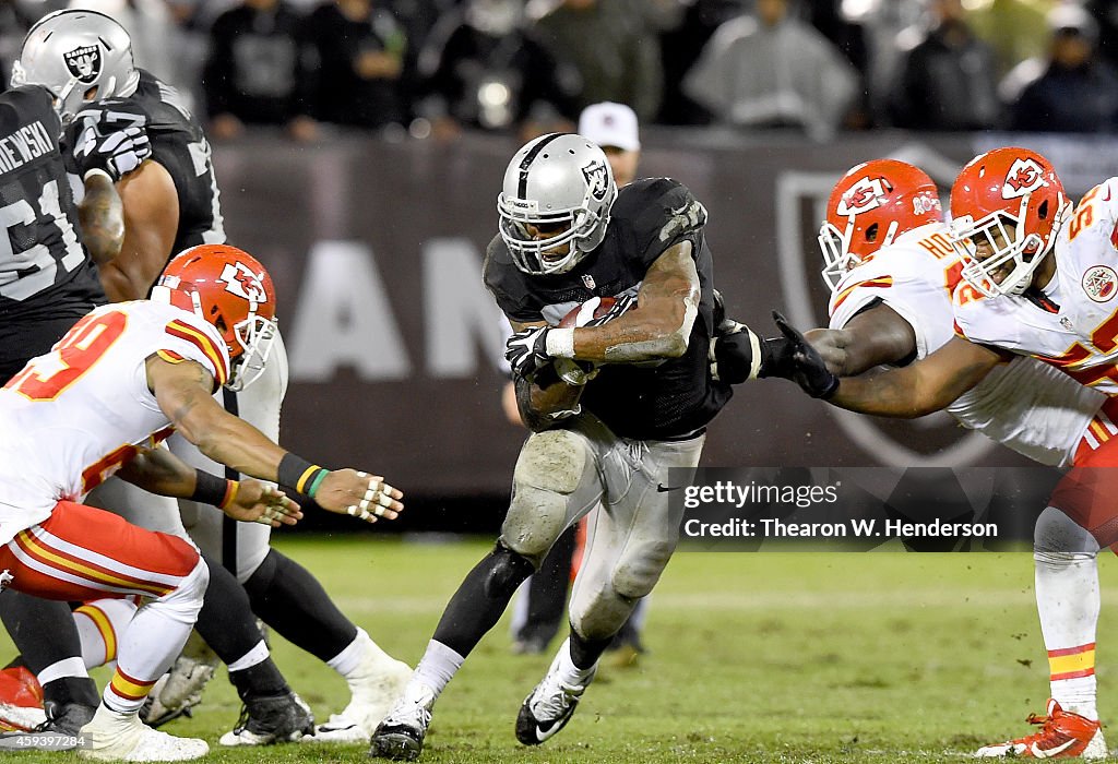 Kansas City Chiefs v Oakland Raiders