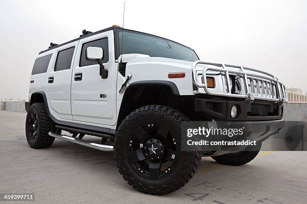 hummer h2 2005 - hummer stockfoto's en -beelden