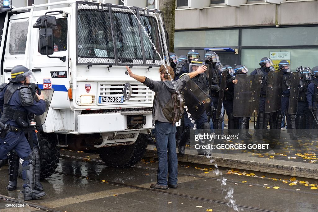 FRANCE-BRUTALITY-ENVIRONMENT-DAM-PROTEST-POLICE