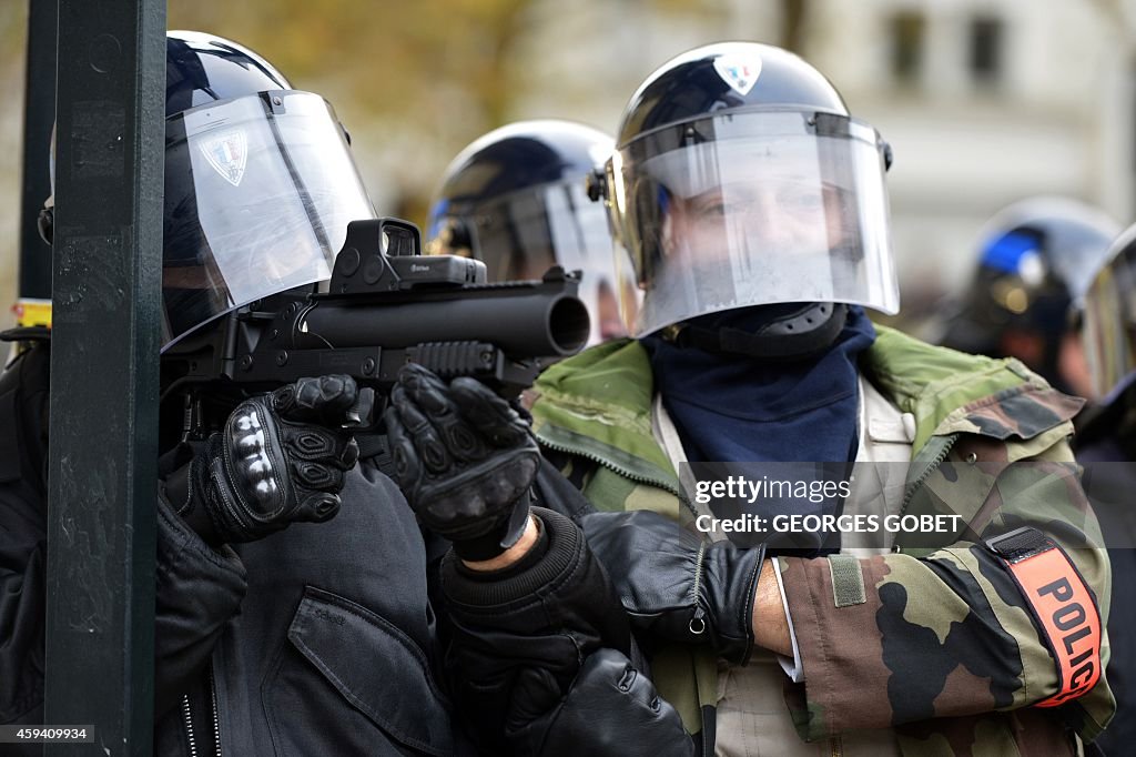 FRANCE-BRUTALITY-ENVIRONMENT-DAM-PROTEST-POLICE