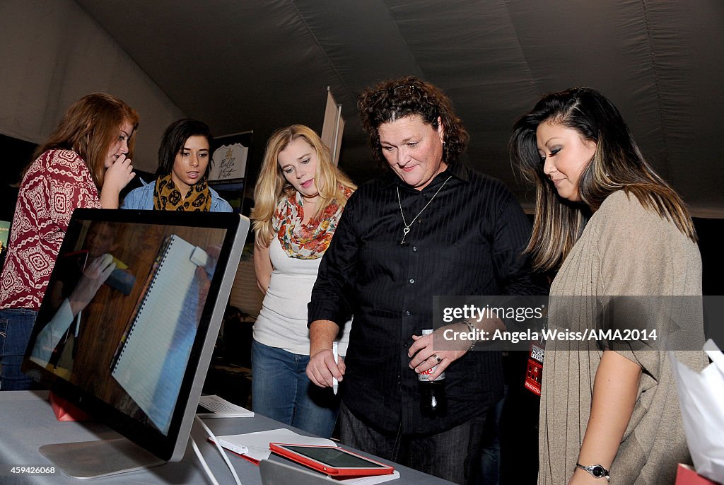 2014 American Music Awards - UPS Gifting Suite