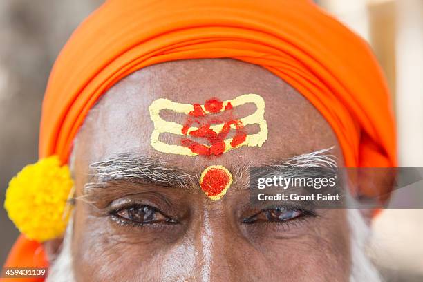 close up forehead. - om teken stockfoto's en -beelden