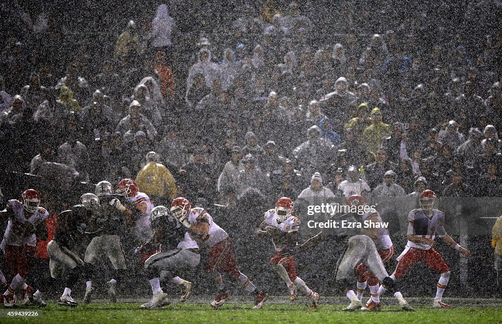 Kansas City Chiefs v Oakland Raiders