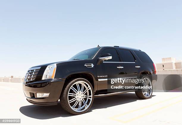 cadillac escalade - cadillac stock-fotos und bilder