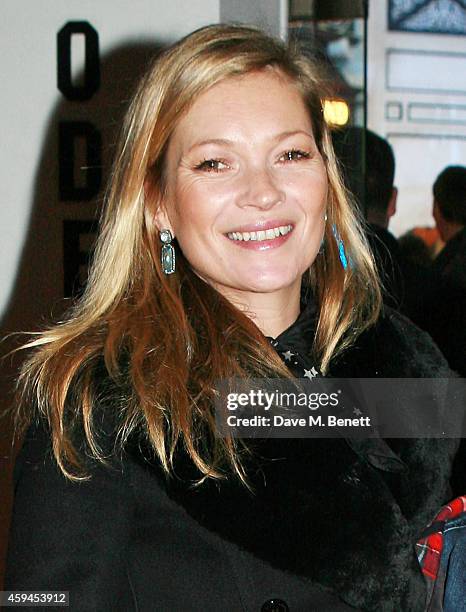 Kate Moss attends the World Premiere of "Paddington" at Odeon Leicester Square on November 23, 2014 in London, England.