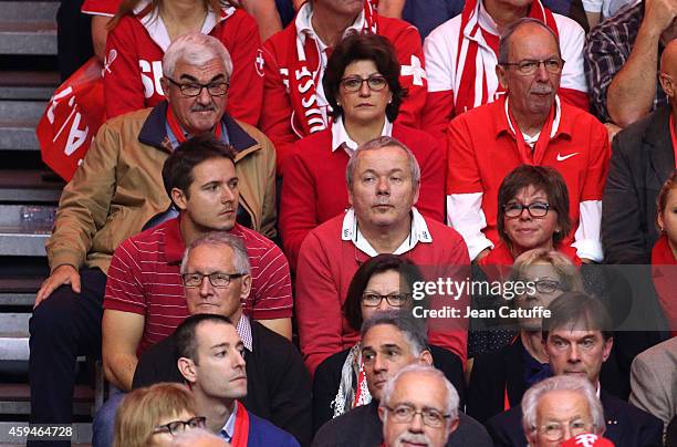 Robert Federer and Lynette Federer, parents of Roger, below them Jonathan Wawrinka, Stan's brother and Stan's parents, Wolfram Wawrinka and Isabelle...