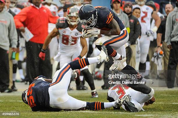 Strong safety Ryan Mundy of the Chicago Bears intercepts the football intended for running back Charles Sims of the Tampa Bay Buccaneers in the third...