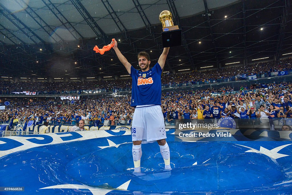 Cruzeiro v Goias - Brasileirao Series A 2014