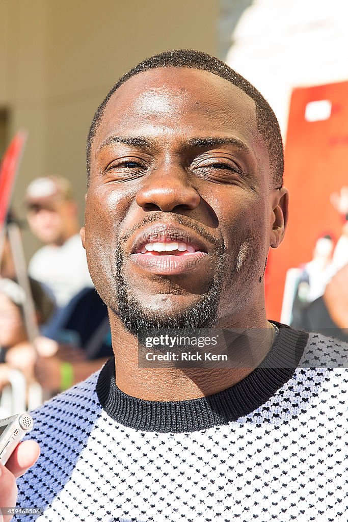 Kevin Hart Hosts A Special Screening Of THE WEDDING RINGER At Texas A&M