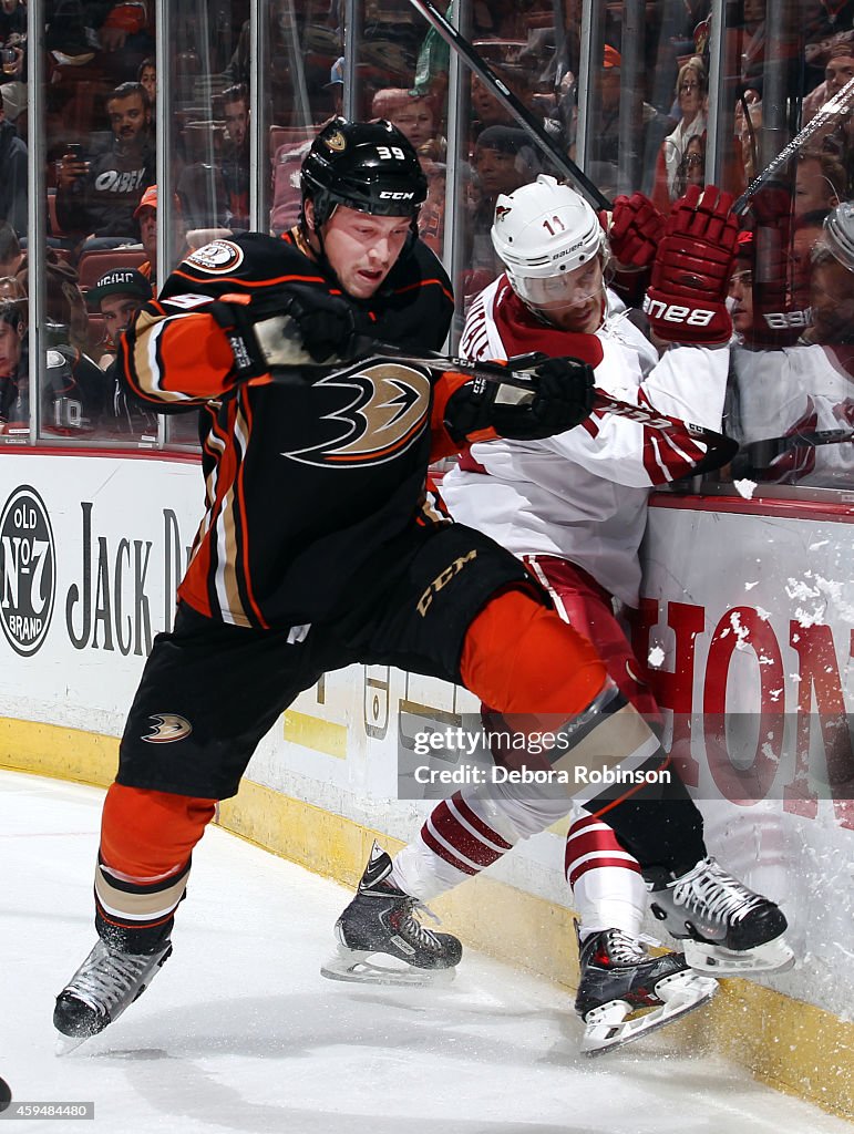 Arizona Coyotes v Anaheim Ducks