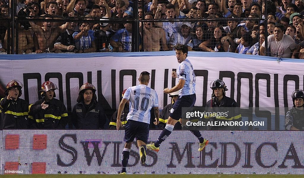 FBL-ARGENTINA-RACING-RIVER