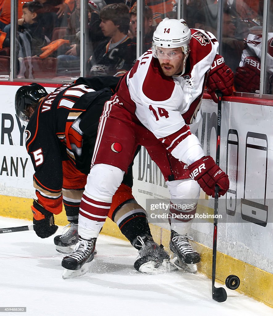 Arizona Coyotes v Anaheim Ducks