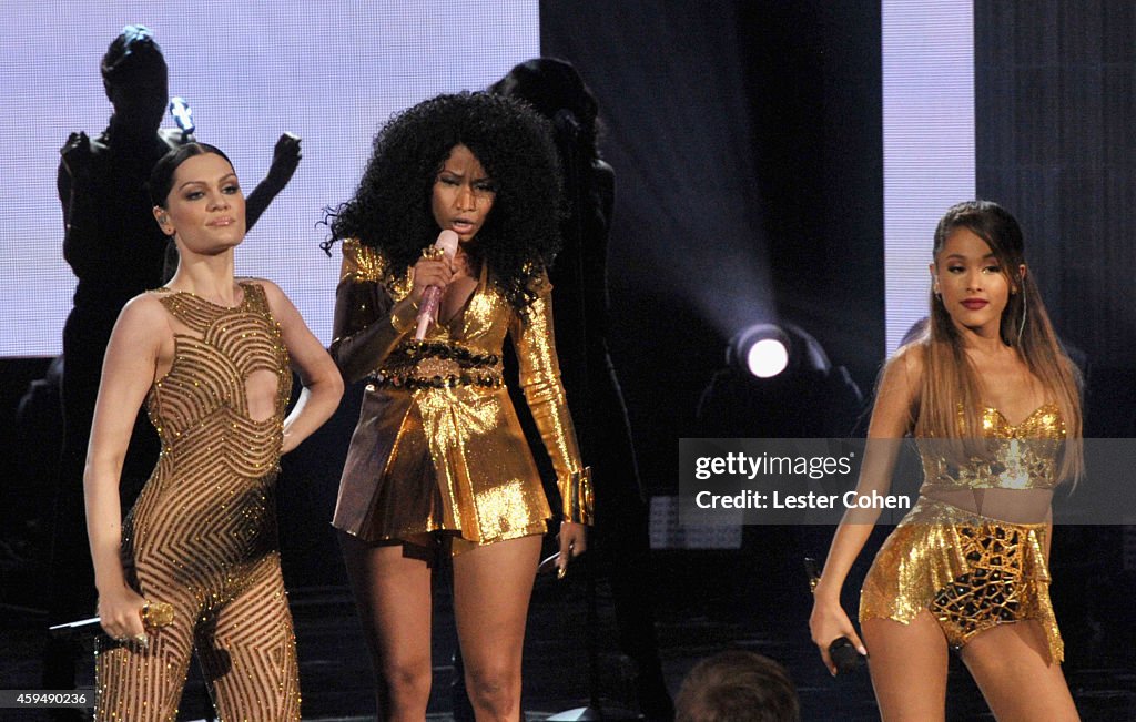 2014 American Music Awards - Show