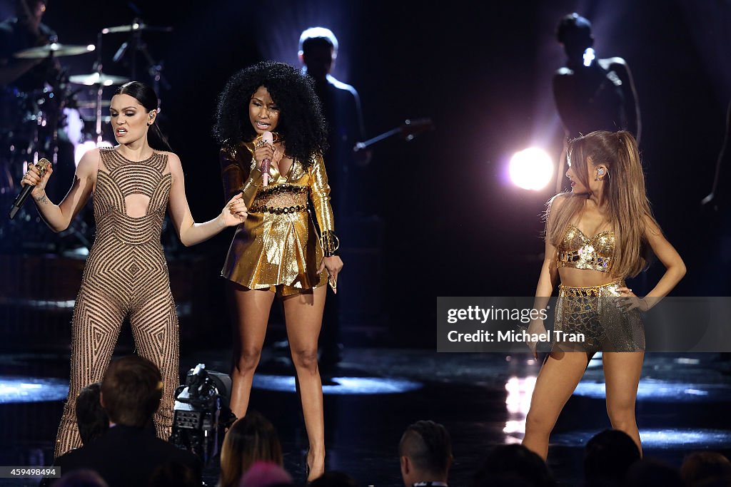 2014 American Music Awards - Show