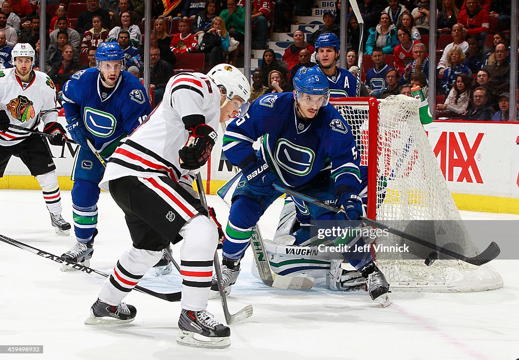 Chicago Blackhawks v Vancouver Canucks