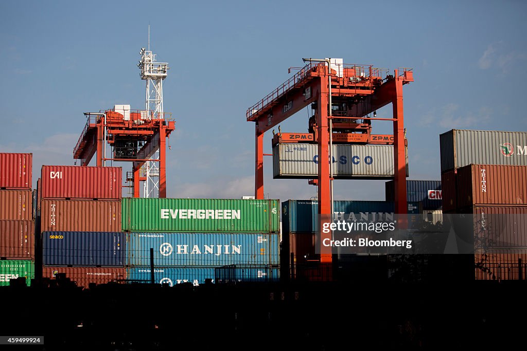 Port Area Ahead Of Hong Kong's Trade Figures