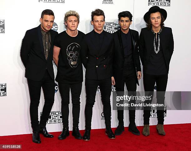 One Direction band members Liam Payne, Niall Horan, Louis Tomlinson, Zayn Malik and Harry Styles attend the 42nd Annual American Music Awards at the...