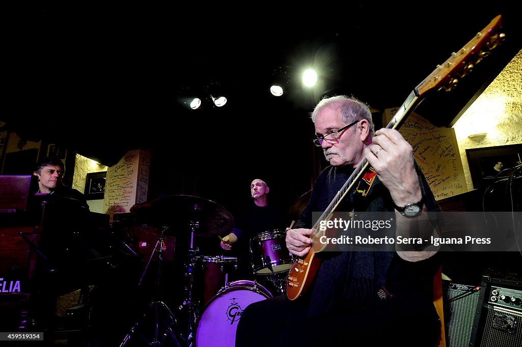 Abercrombie Organ Trio Perform In Bologna