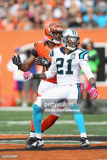 Thomas DeCoud of the Carolina Panthers plays pass defense during the game against the Cincinnati Bengals at Paul Brown Stadium on October 12, 2014 in...