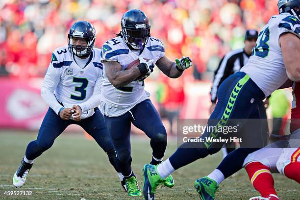 Marshawn Lynch of the Seattle Seahawks runs the ball in the third quarter of a game against the Kansas City Chiefs at Arrowhead Stadium on November...