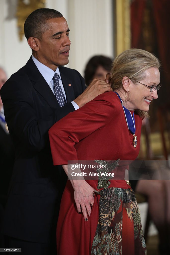 Obama Awards 19 Americans With Presidential Medal Of Freedom
