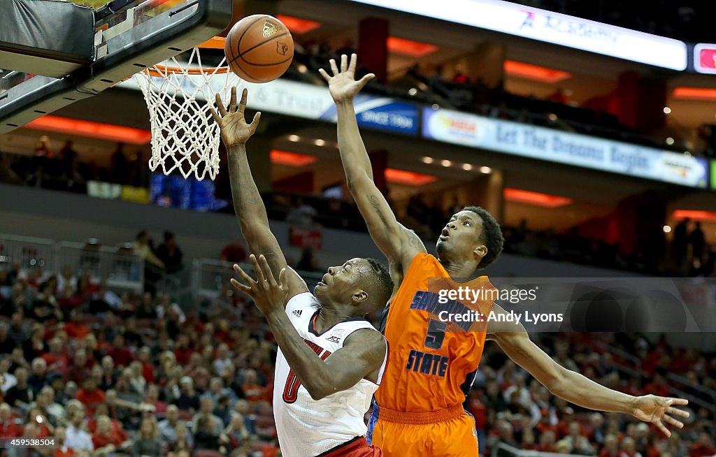 Savannah State v Louisville