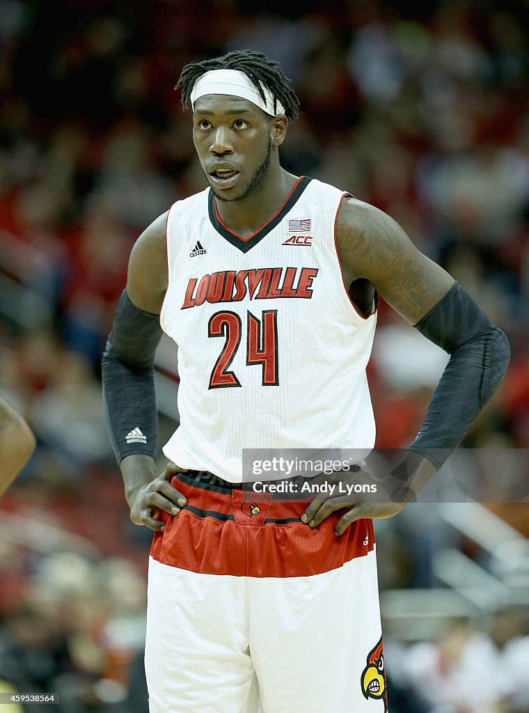 Savannah State v Louisville