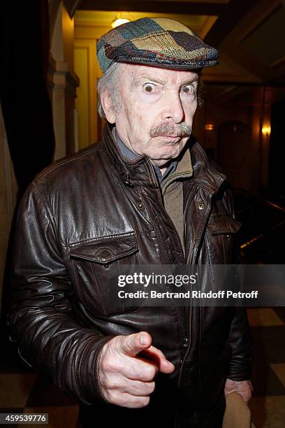 Humorist Popeck attends the 'Ma Vie Revee' : Michel Boujenah One Man Show at Theatre Edouard VII on November 24, 2014 in Paris, France.