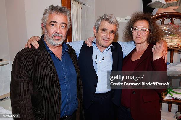 Humorist Michel Boujenah standing between his brither Paul Boujenah and scenarist Corinne Atlas pose after the 'Ma Vie Revee' : Michel Boujenah One...