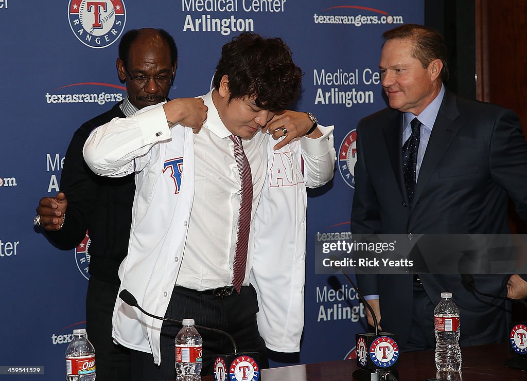 Texas Rangers Introduce Shin-Soo Choo
