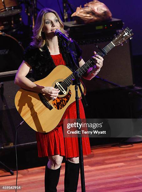 The Roys Elaine Roys Photos and Premium High Res Pictures - Getty Images
