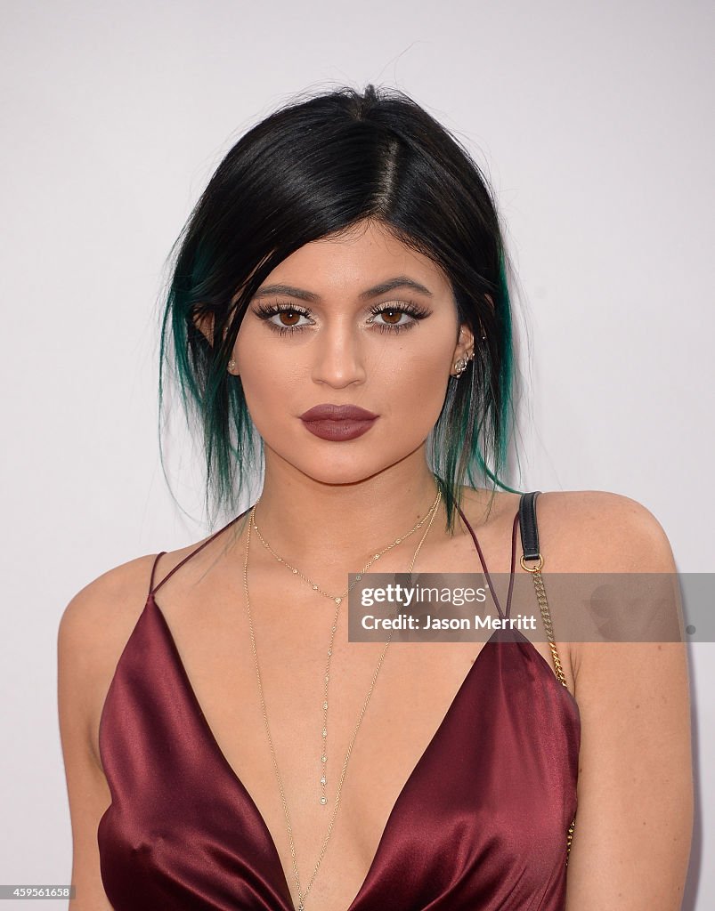 2014 American Music Awards - Arrivals