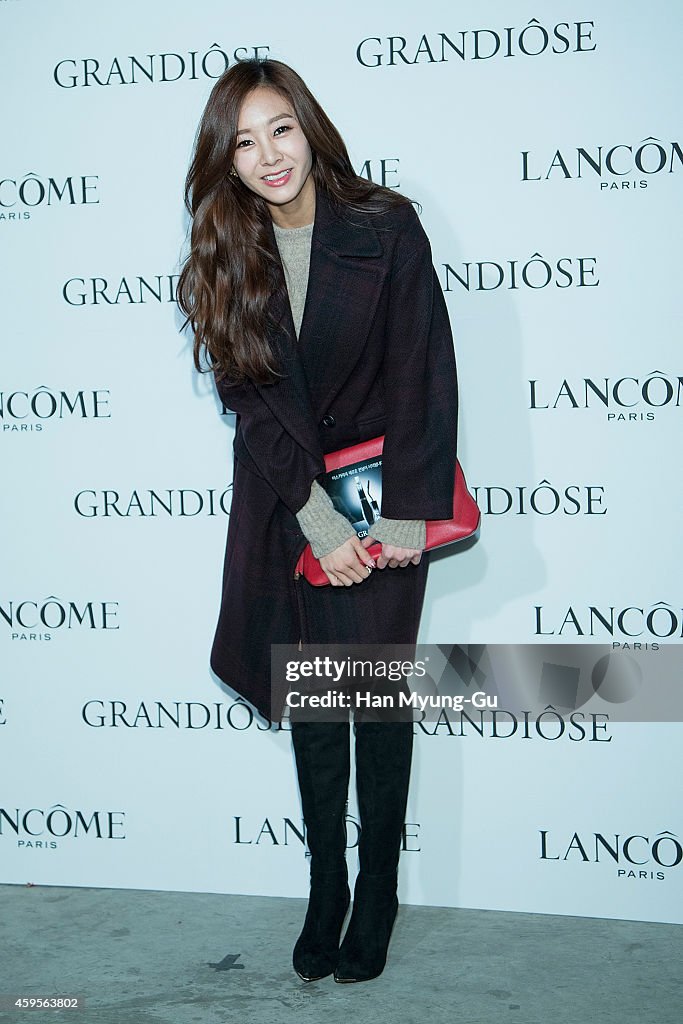 LANCOME "Grandiose Mascara" Launch - Photo Call