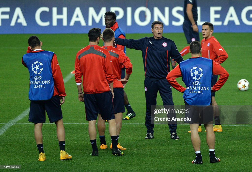 Olympiacos F.C. Training Session